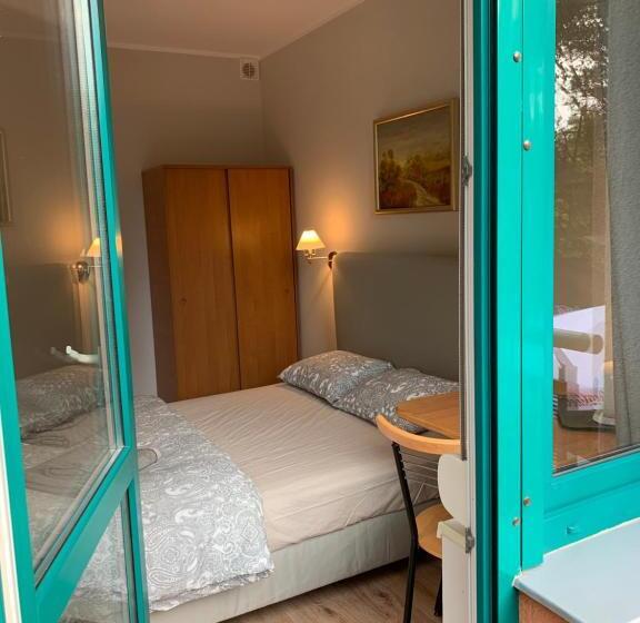 פנסיון Ohana Budget W Juracie