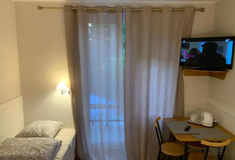 Majatalo Ohana Budget W Juracie