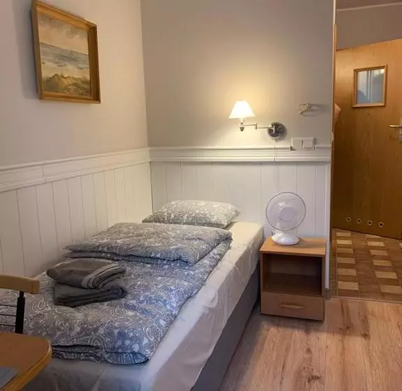 Majatalo Ohana Budget W Juracie