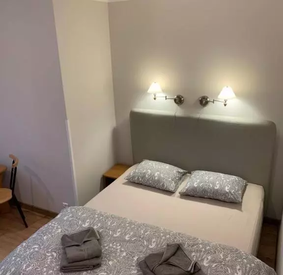 Majatalo Ohana Budget W Juracie