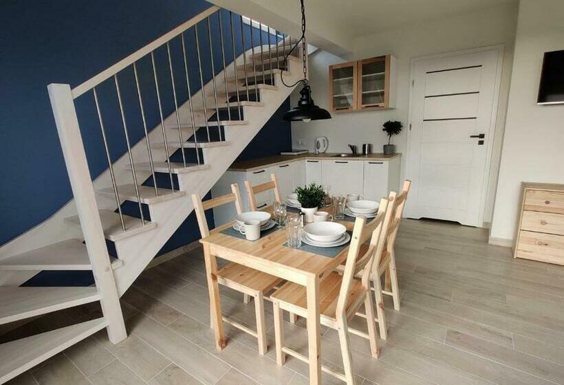 פנסיון Ostrowo Plaza