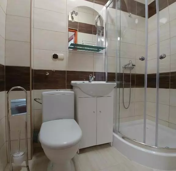 پانسیون Parkowa Rezydencja Hubal