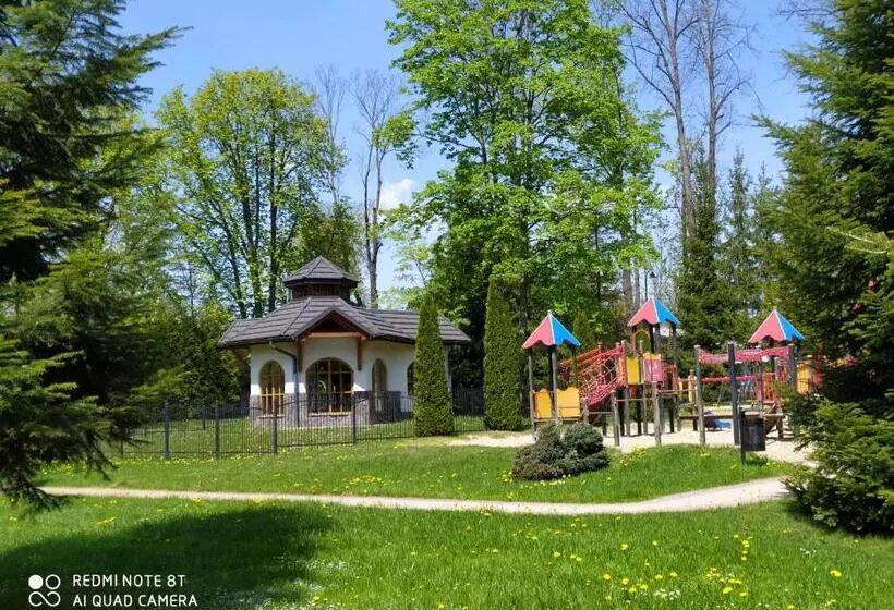 پانسیون Parkowa Rezydencja Hubal
