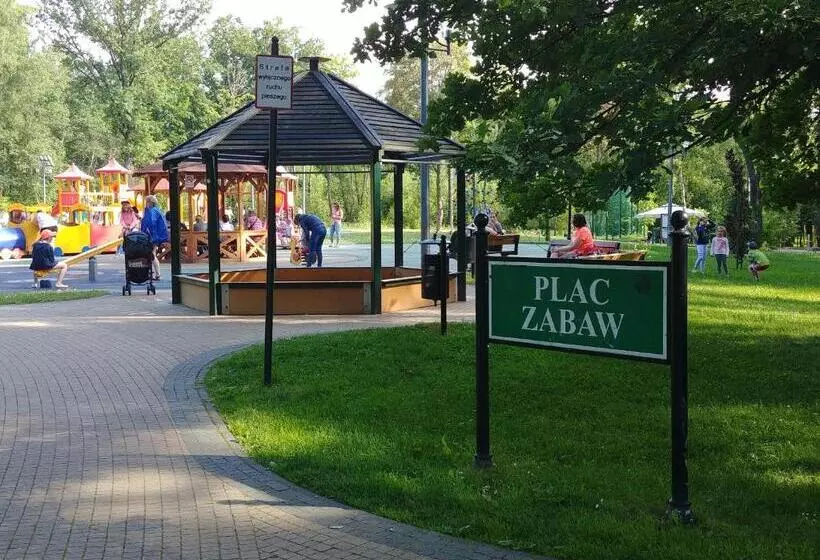 پانسیون Parkowa Rezydencja Hubal