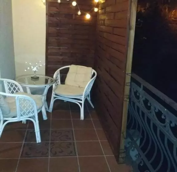 Majatalo Pokoje Hotelowe Nad Zalewem