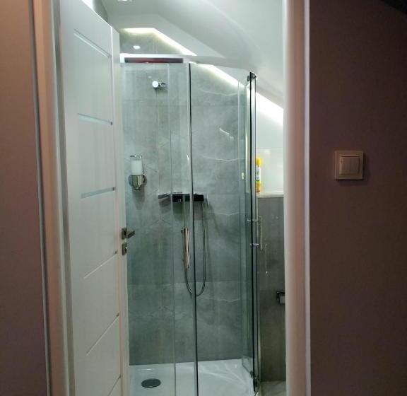 بنسيون Pokoje Hotelowe Nad Zalewem