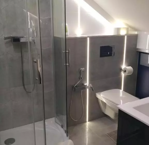 Majatalo Pokoje Hotelowe Nad Zalewem