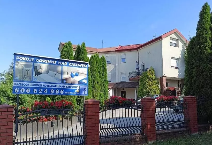 Majatalo Pokoje Hotelowe Nad Zalewem