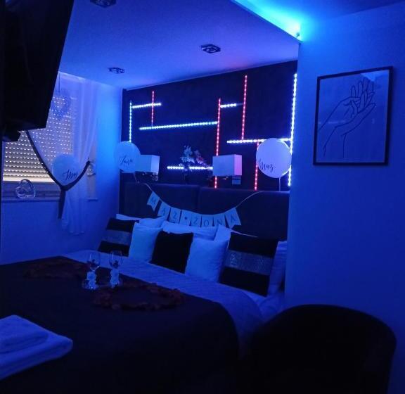 بنسيون Pokoje Hotelowe Nad Zalewem