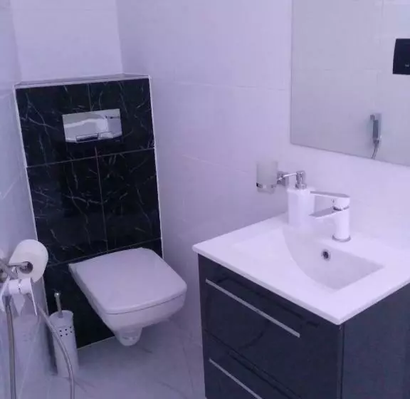 Majatalo Pokoje Hotelowe Nad Zalewem