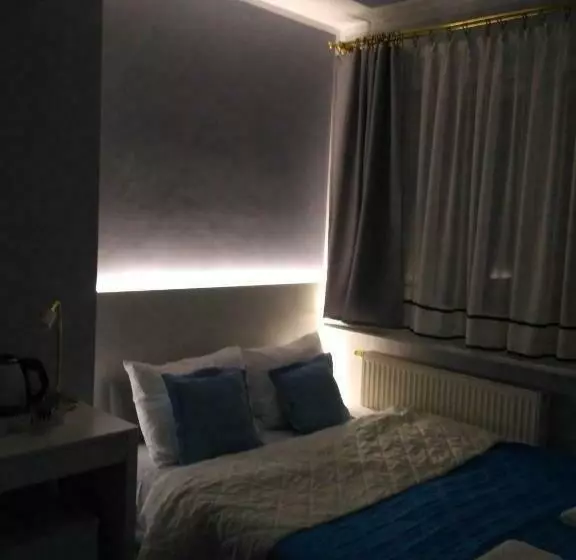 Majatalo Pokoje Hotelowe Nad Zalewem