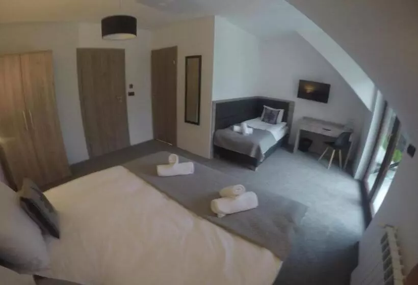 Majatalo Silver Residence