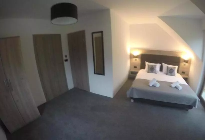 Majatalo Silver Residence