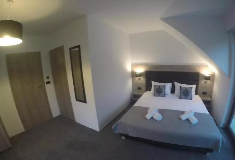 Majatalo Silver Residence