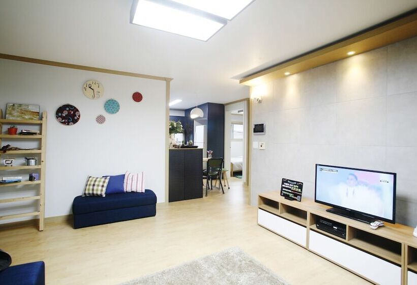 Ostello Lee & No Guesthouse