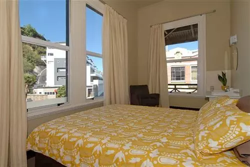 הוסטל The Customhouse