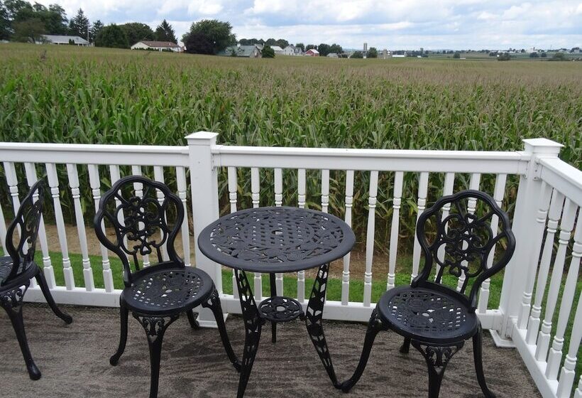 Amish Country Motel