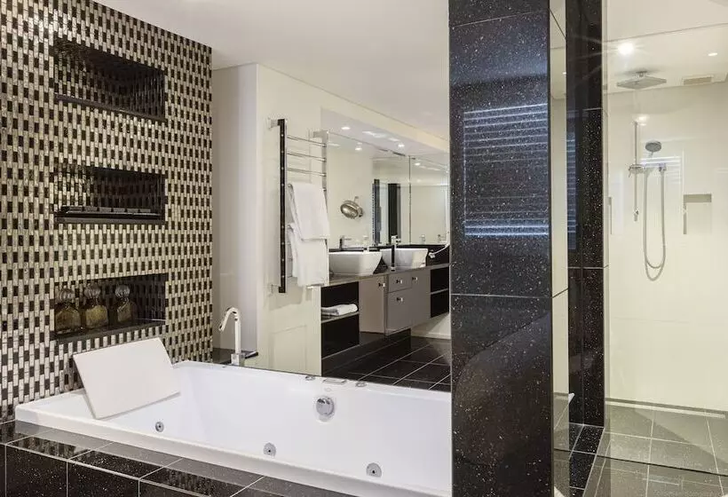 Bay Royal Apartments