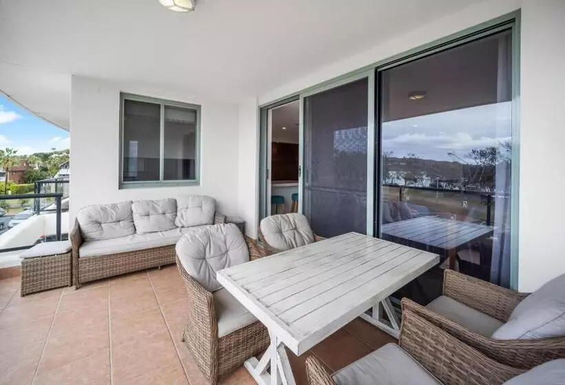 Bay Royal Apartments