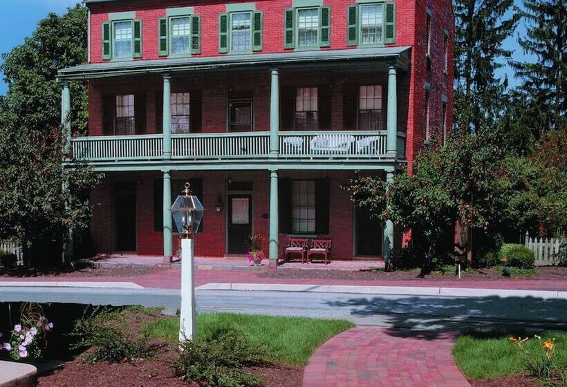 مبيت وإفطار Birdinhand Village Inn & Suites