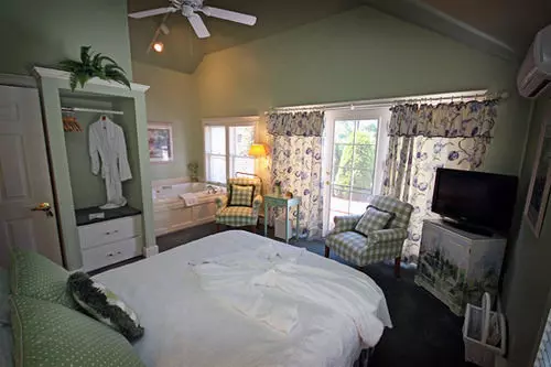 住宿加早餐 Metivier Inn