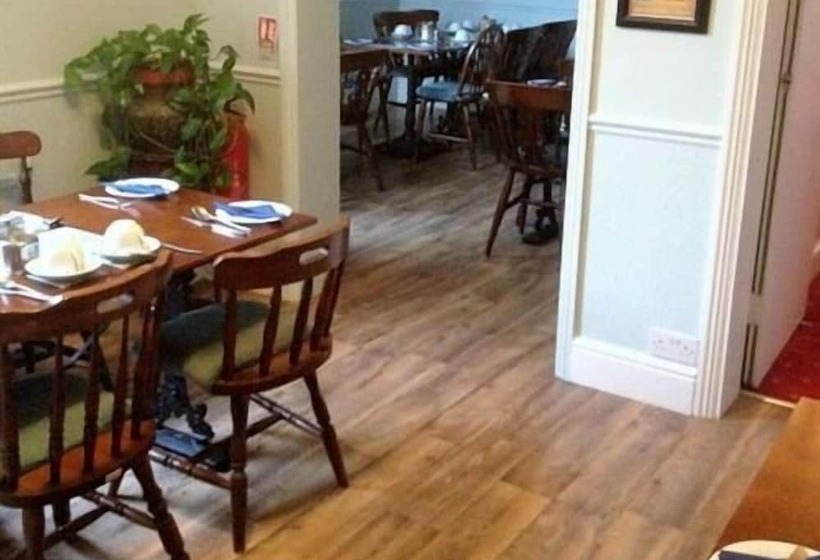 ベッドアンドブレックファースト The Beeches