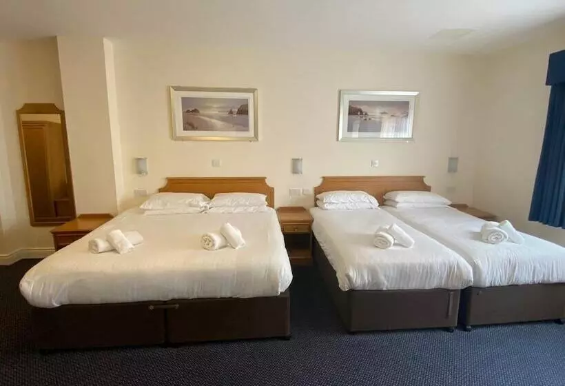 Hotel Portrush Adelphi