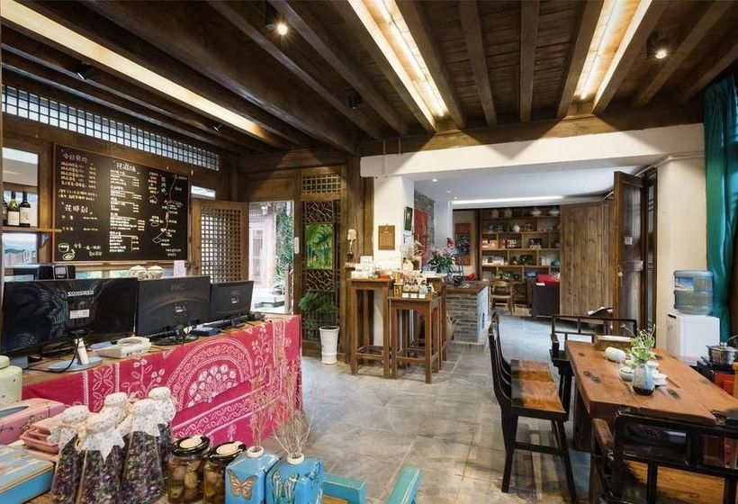 Hotel Blossom Hill Inneminentland