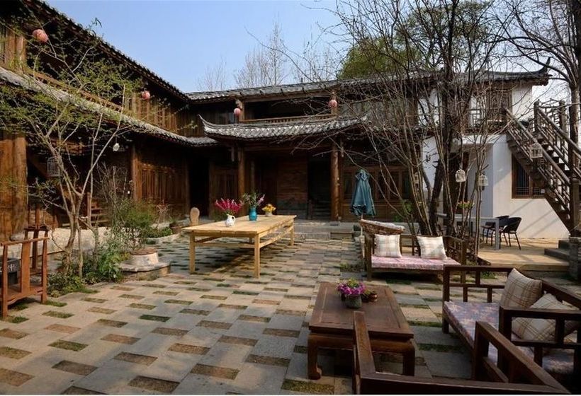 Hotel Blossom Hill Inneminentland