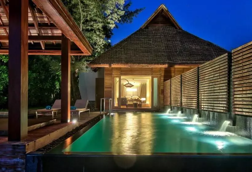هتل Hilton Ngapali Resort & Spa