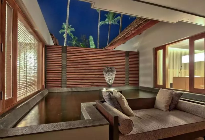 هتل Hilton Ngapali Resort & Spa
