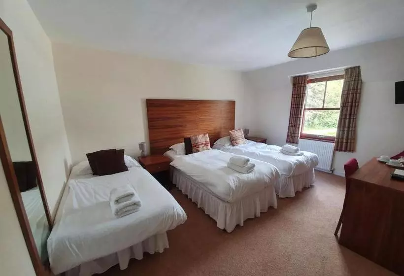 בית מלון כפרי Lochailort Inn