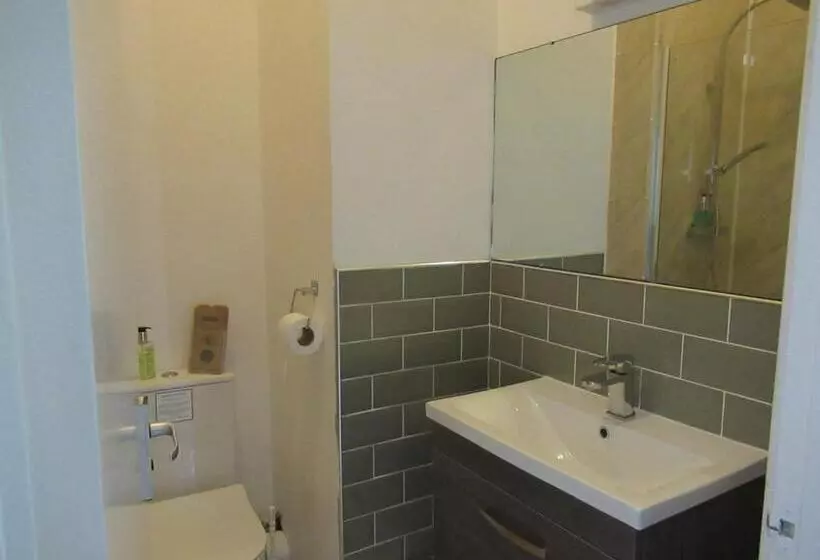 酒店 The London Inn