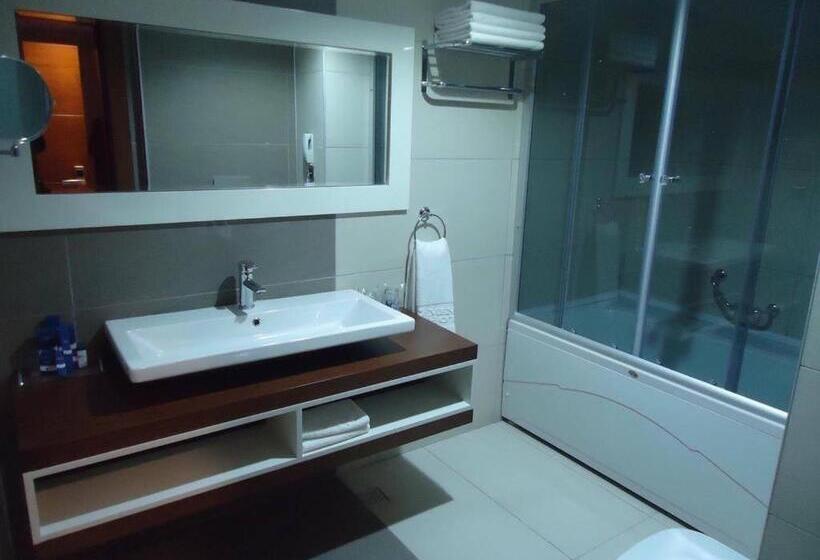 ホテル Moonli̇ght