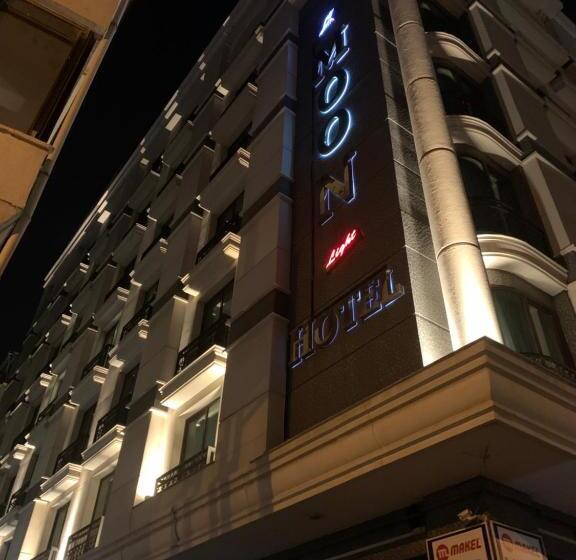 ホテル Moonli̇ght