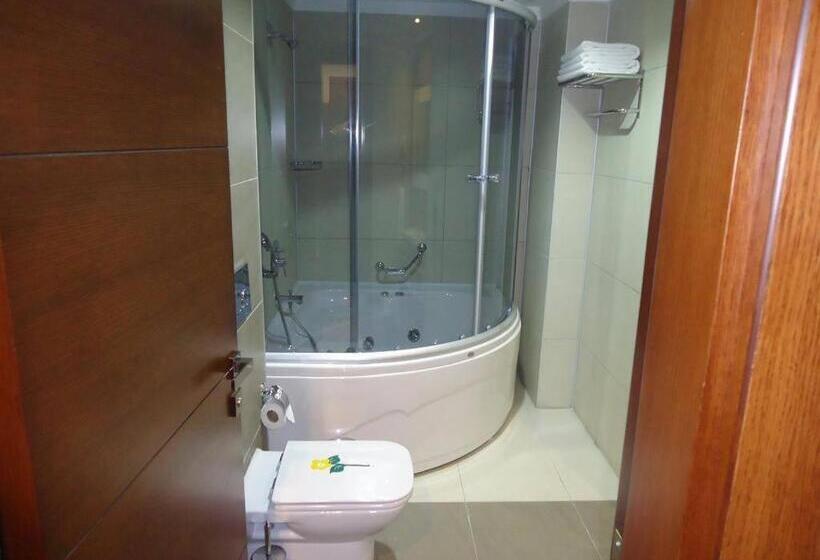 ホテル Moonli̇ght