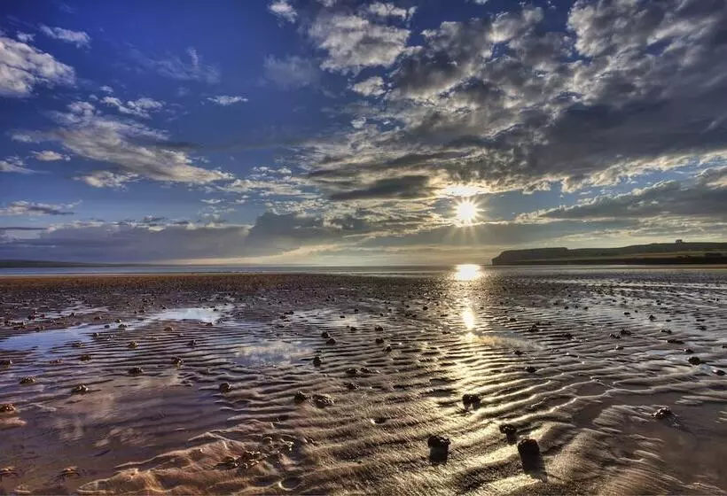 Отель Northern Sands