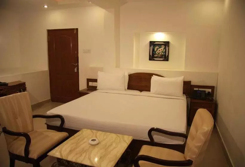 בית מלון כפרי Rajadhani