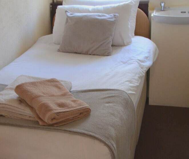 בית מלון כפרי Relax Inn Guest House