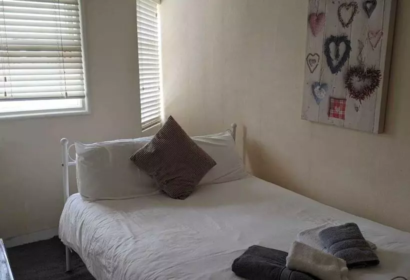 هتل Relax Inn Guest House