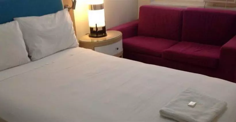 ホテル Santa Barbara Hostel