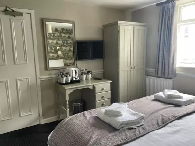 Отель The Bridge Inn