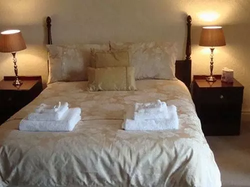 Hotel The Red Lion  & Dining