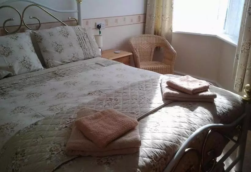 ペンション Birklands Guest House