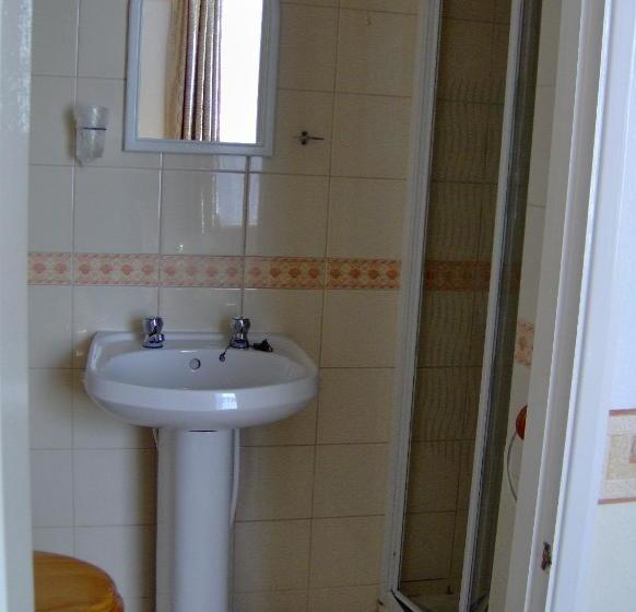 Pensão Birklands Guest House