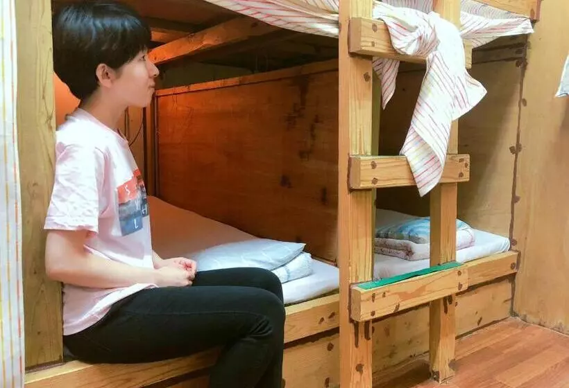 پانسیون Guesthouse Camcam Okinawa Hostel