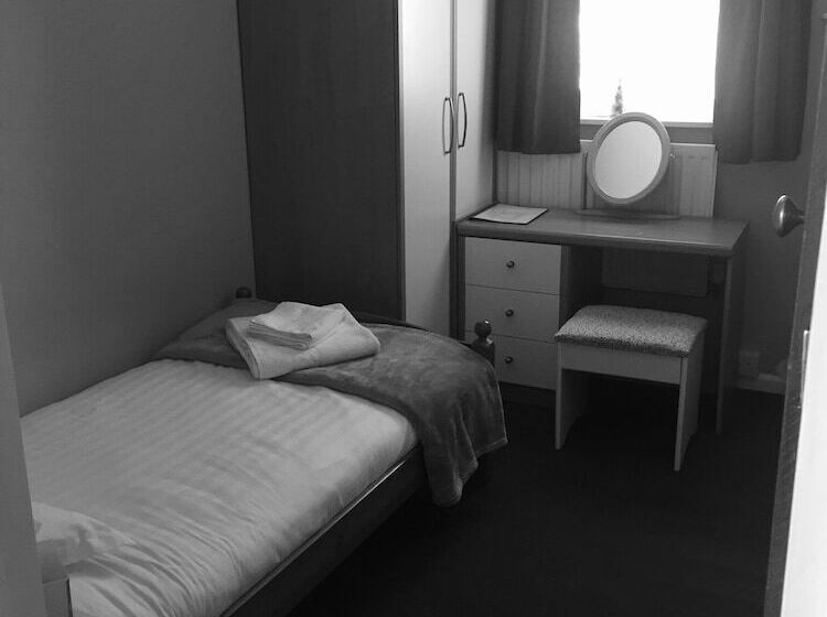 بنسيون The Fernside