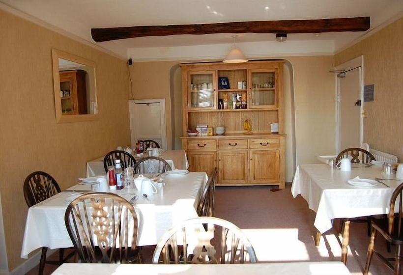 بنسيون The White House Guest House