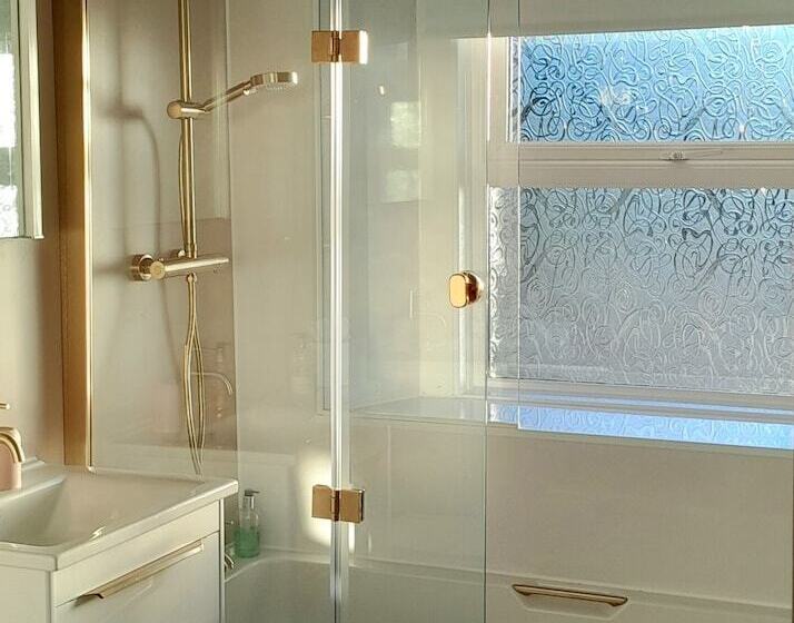 بنسيون The White House Guest House