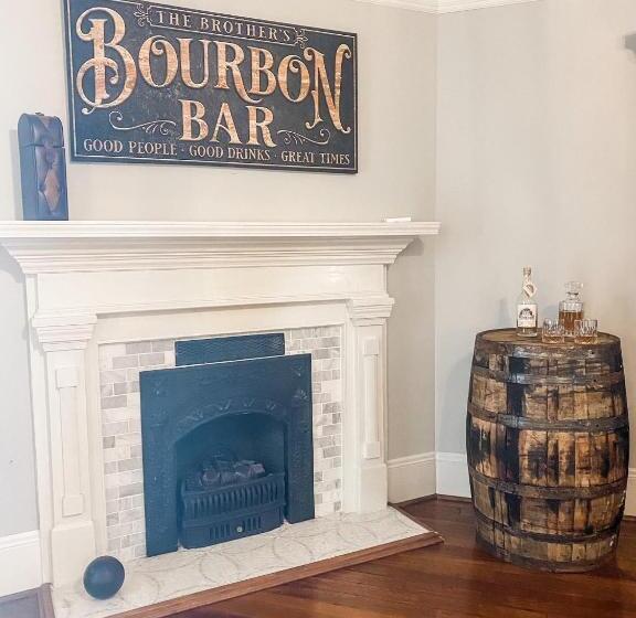 The Twelve Oaks Bed & Breakfast